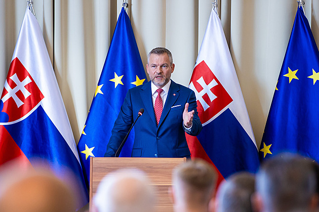 Slováci půjdou k referendu, rozhodnou i o Ficově rentě. Ale o volbách ne