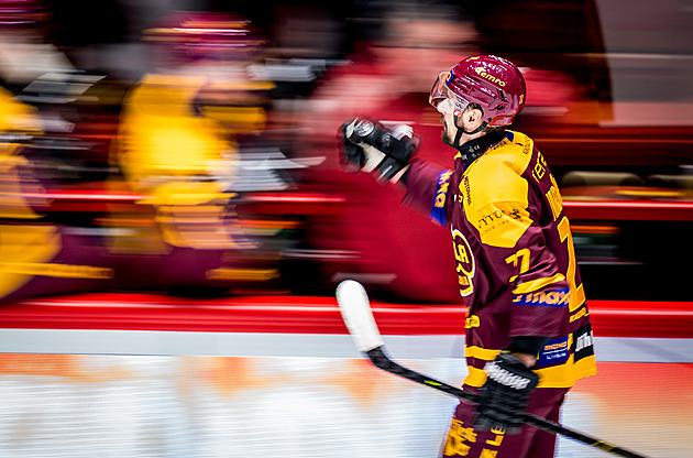 Jihlava v baráži povstala. Ujčík: Budeme se rvát dál a děj se vůle boží!