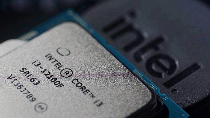 Procesory Intelu pro rok 2027 přinesou 1,4nm proces a ideální herní CPU: Detaily Core Ultra 500 „Razor Lake“