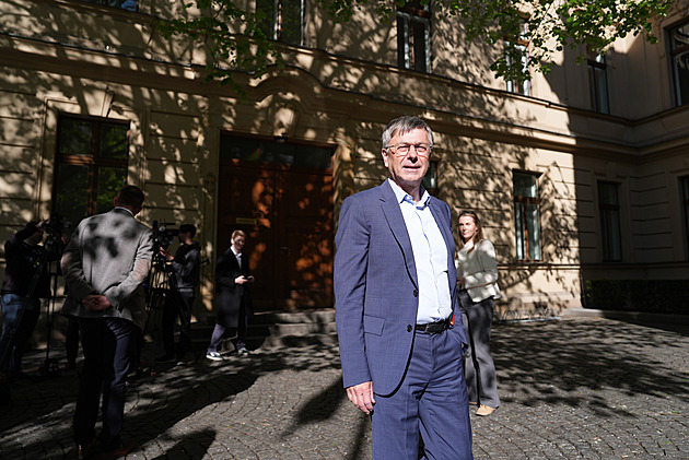 Ředitelé ČT a ČRo poslali Babišovi dopis. Odmítají změnu financování médií