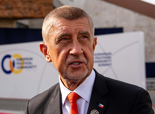 Nesystémové, nepřipravené. Odbory tepou změny na Úřadu vlády