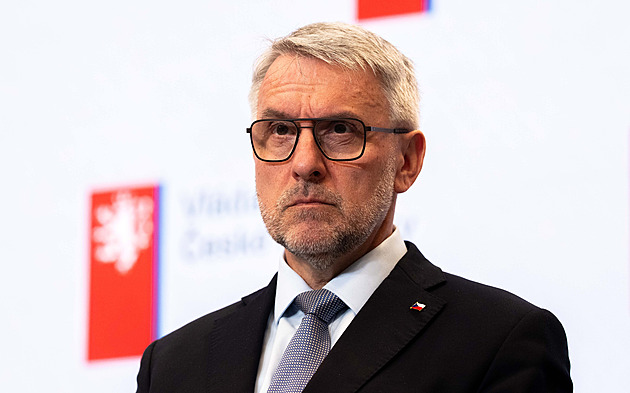 Poslanci jednají o návrhu, jímž chce vláda přitvrdit vůči uprchlíkům z Ukrajiny