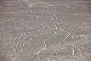 Při pádu letadla s turisty na jihu Peru v provincii Nazca zemřelo třináct lidí