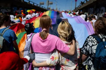Účastníci pochodu Pride upozorňují na trvající nerovnosti i společenskou atmosféru